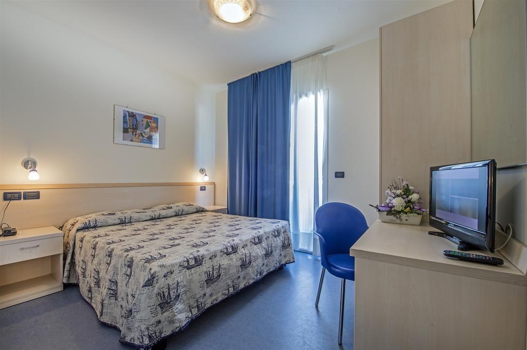 Hotel Minerva Lignano Sabbiadoro Eksteriør billede