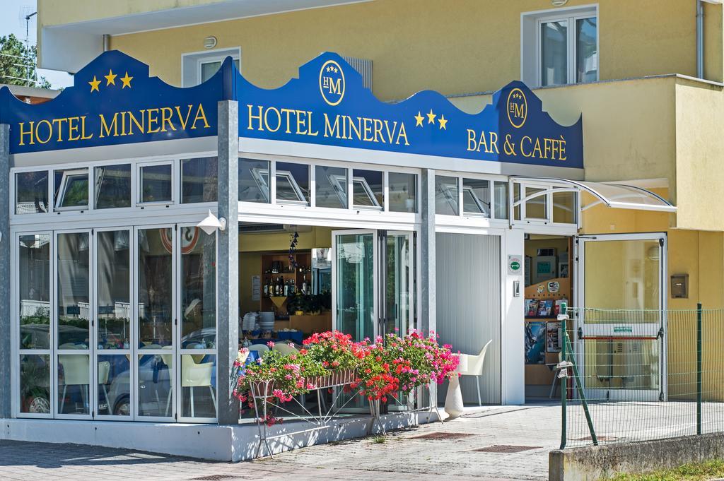 Hotel Minerva Lignano Sabbiadoro Eksteriør billede