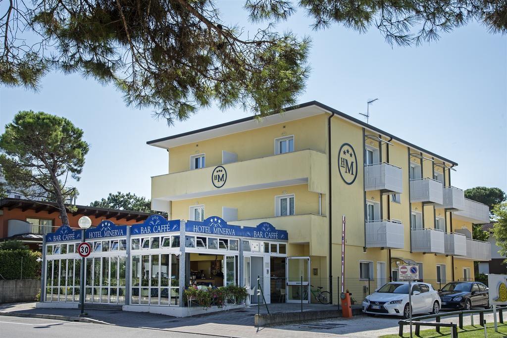 Hotel Minerva Lignano Sabbiadoro Eksteriør billede